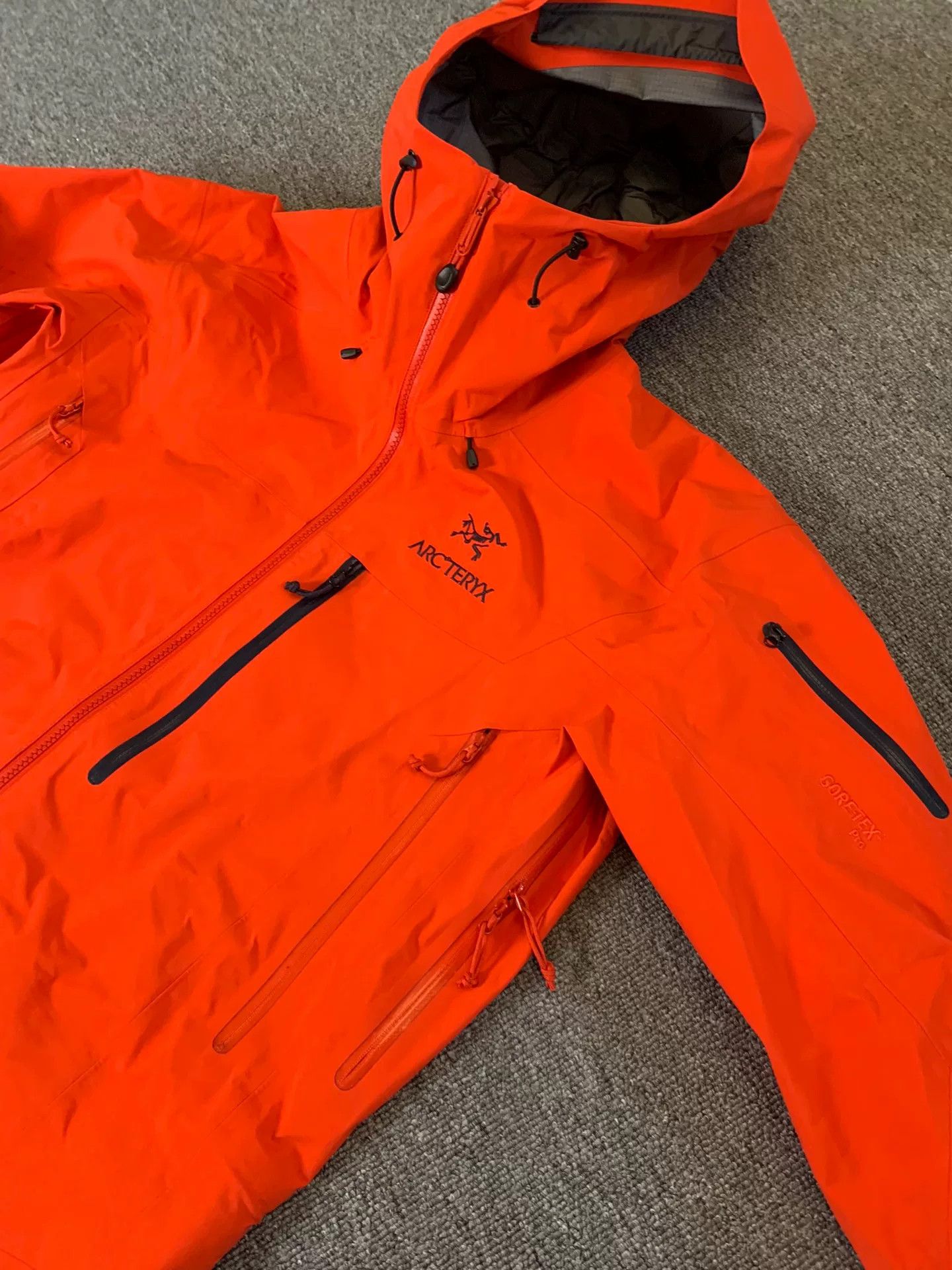 Arc'teryx Arcteryx Theta SVX Gore-Tex Pro Jacket Size US M / EU 48-50 / 2 - 3 Thumbnail