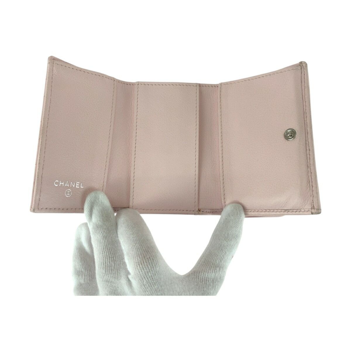 Chanel Chanel Chanel Matelasse Leather Compact Wallet Leather Short Wallet DUTY FREE for USA Size ONE SIZE - 10 Thumbnail