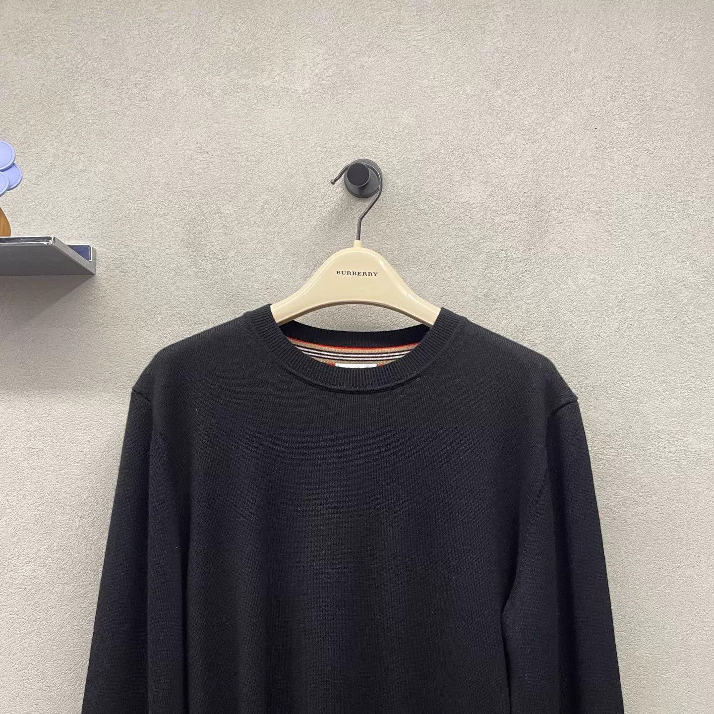 Burberry Black Long-Sleeve Crew Neck Sweatshirt Size US S / EU 44-46 / 1 - 4 Thumbnail