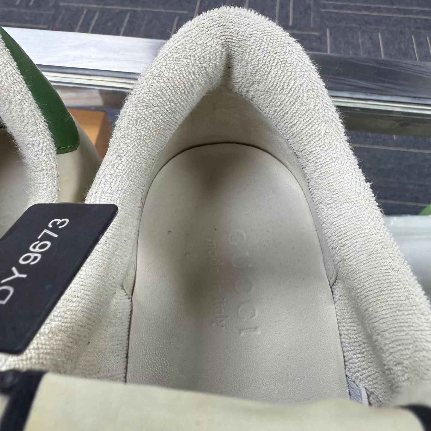 Gucci Multi Color Low-Top Sneakers Size 7 Size US 7 / EU 40 - 5 Thumbnail