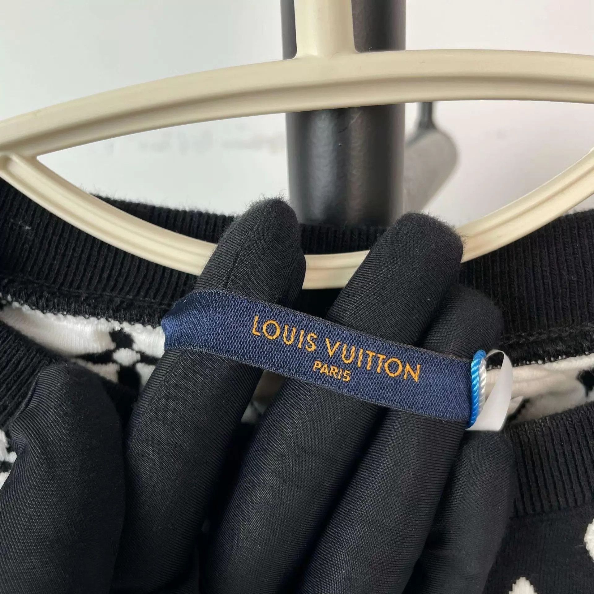 Louis Vuitton Black Patterned Long Sleeve Sweatshirt XS Size US XS / EU 42 / 0 - 3 Thumbnail