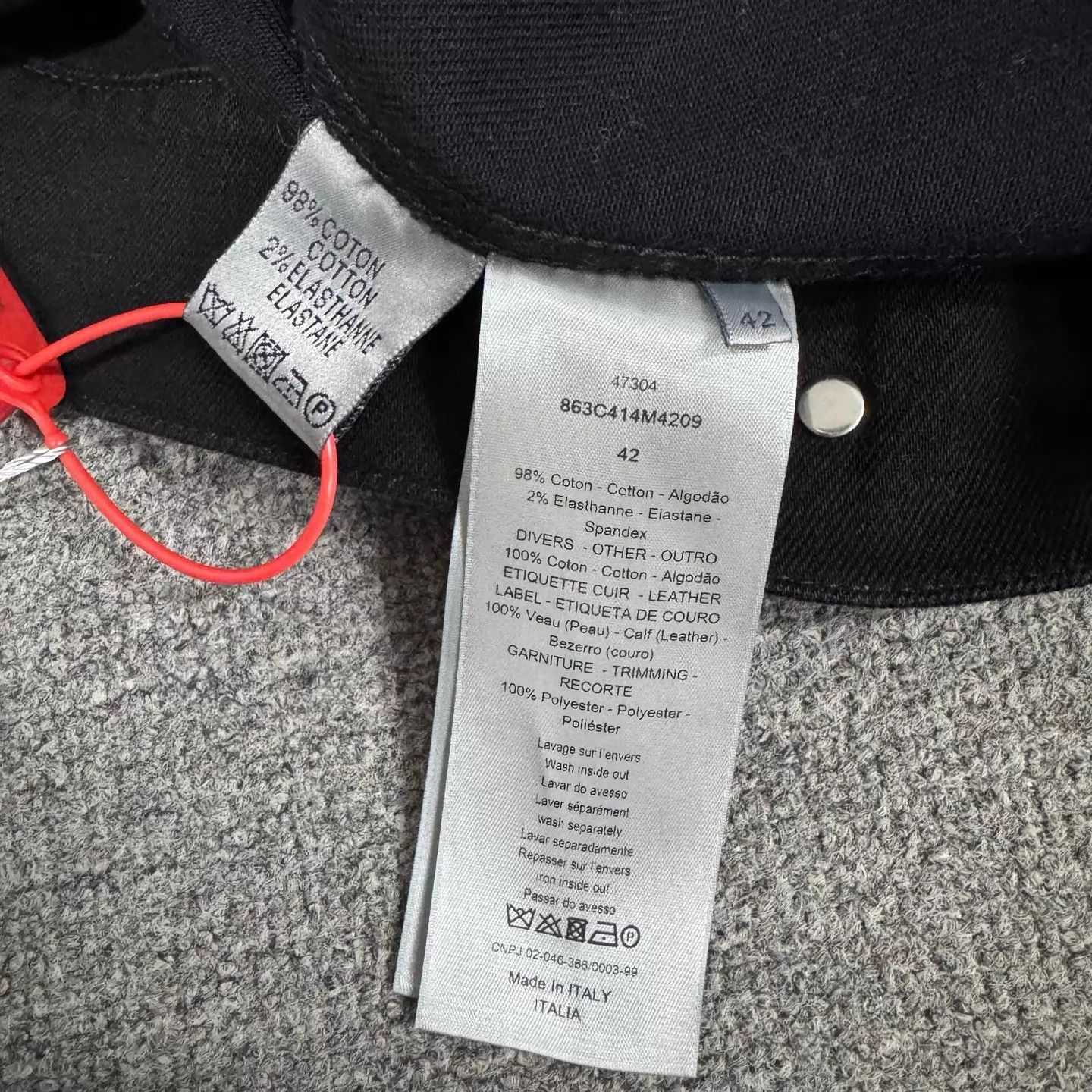 Dior Black Denim Jacket with Embroidered Sleeve Detail Size US XS / EU 42 / 0 - 8 Thumbnail