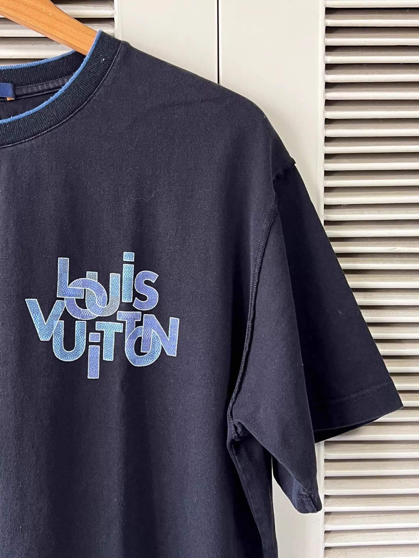Louis Vuitton Black Short-Sleeve Graphic Tee Size US L / EU 52-54 / 3 - 4 Thumbnail