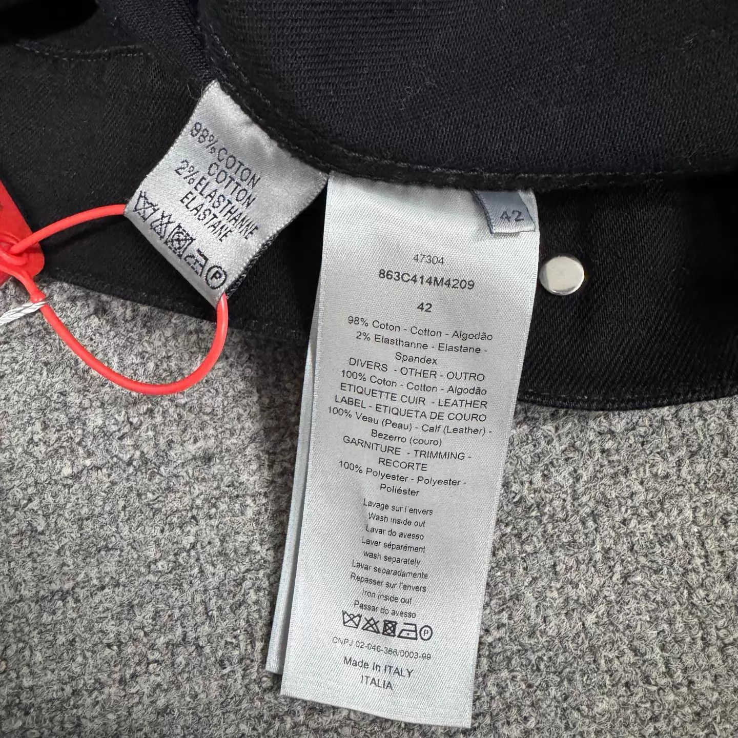 Dior Black Denim Jacket with Embroidered Sleeve - XS Size US XS / EU 42 / 0 - 8 Thumbnail