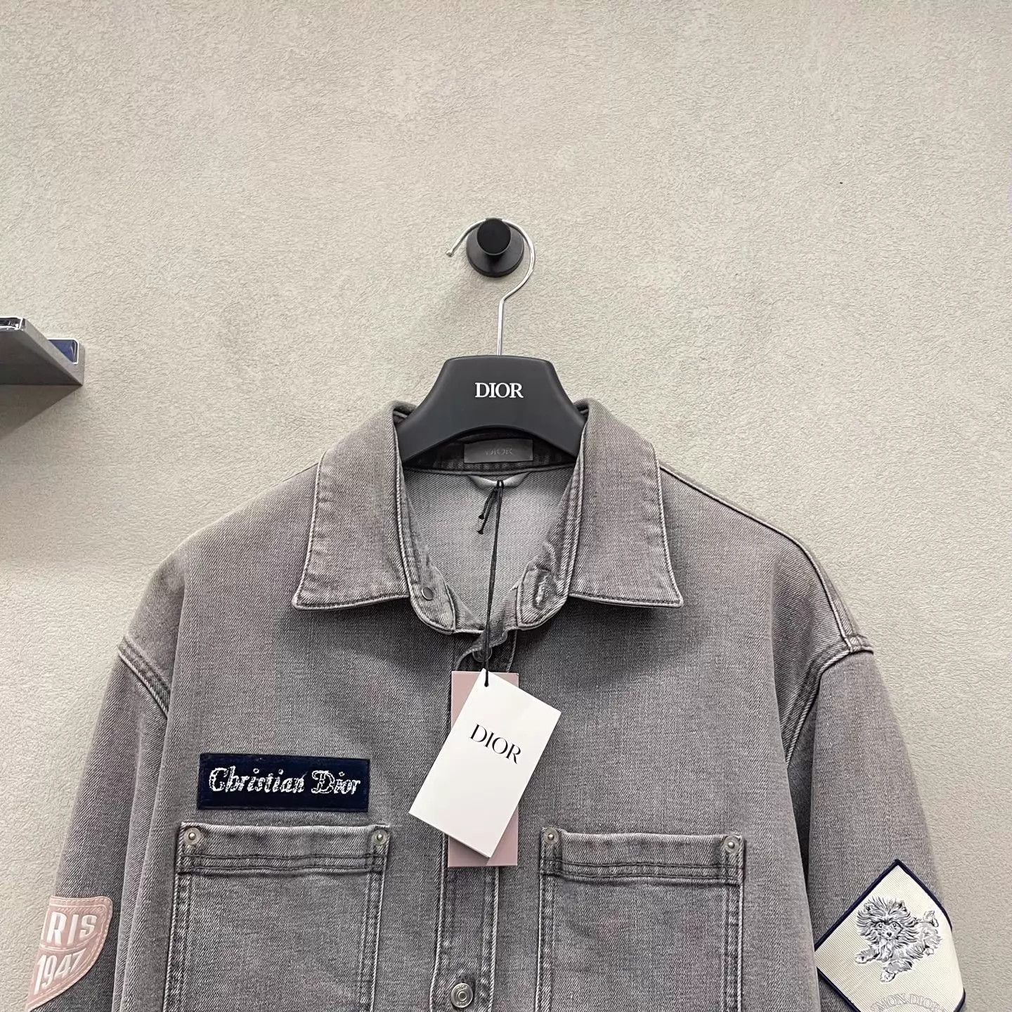 Dior Gray Button-Up Shirt with Embroidered Patches - M Size US M / EU 48-50 / 2 - 4 Thumbnail