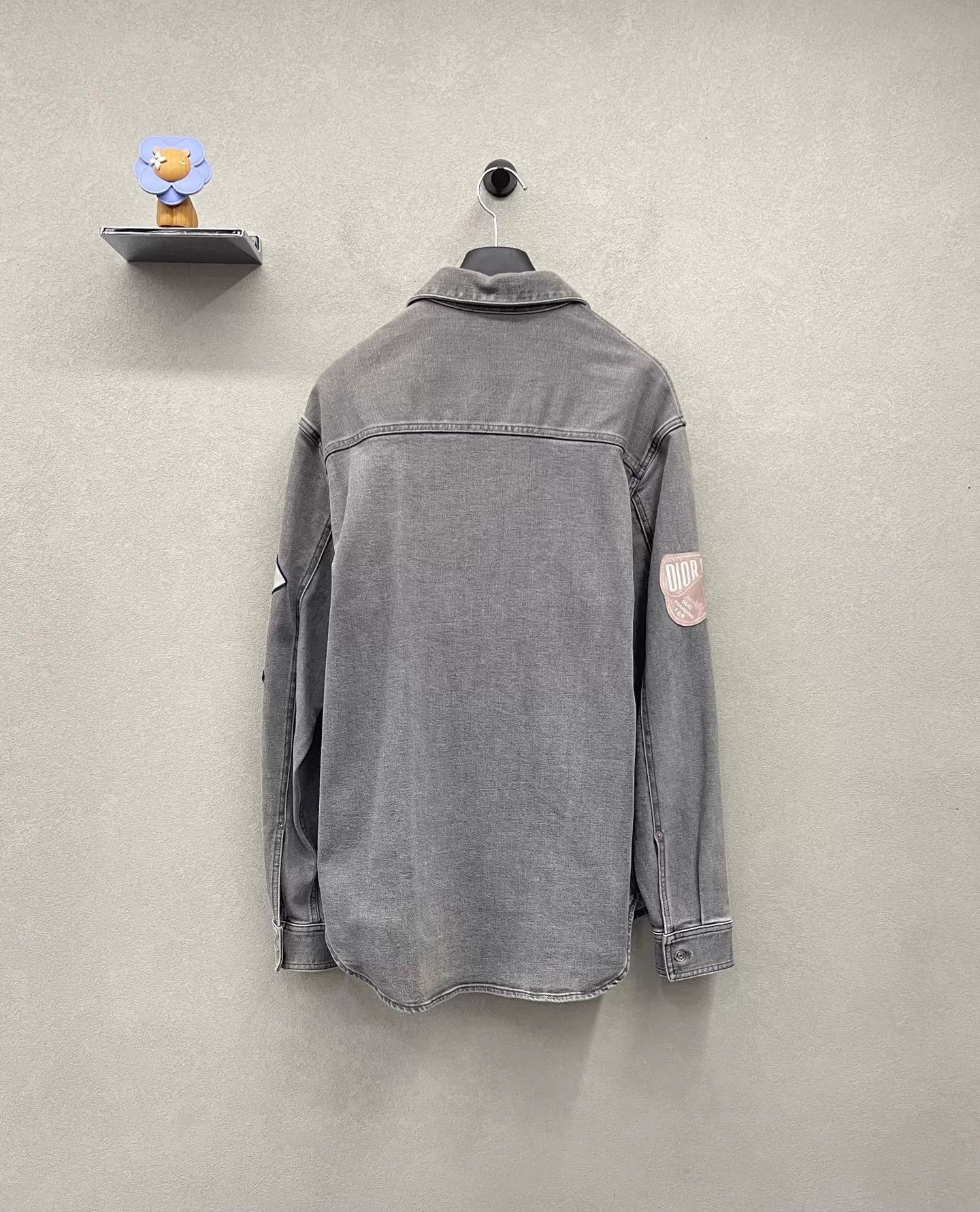 Dior Gray Button-Up Shirt with Embroidered Patches - M Size US M / EU 48-50 / 2 - 2 Thumbnail
