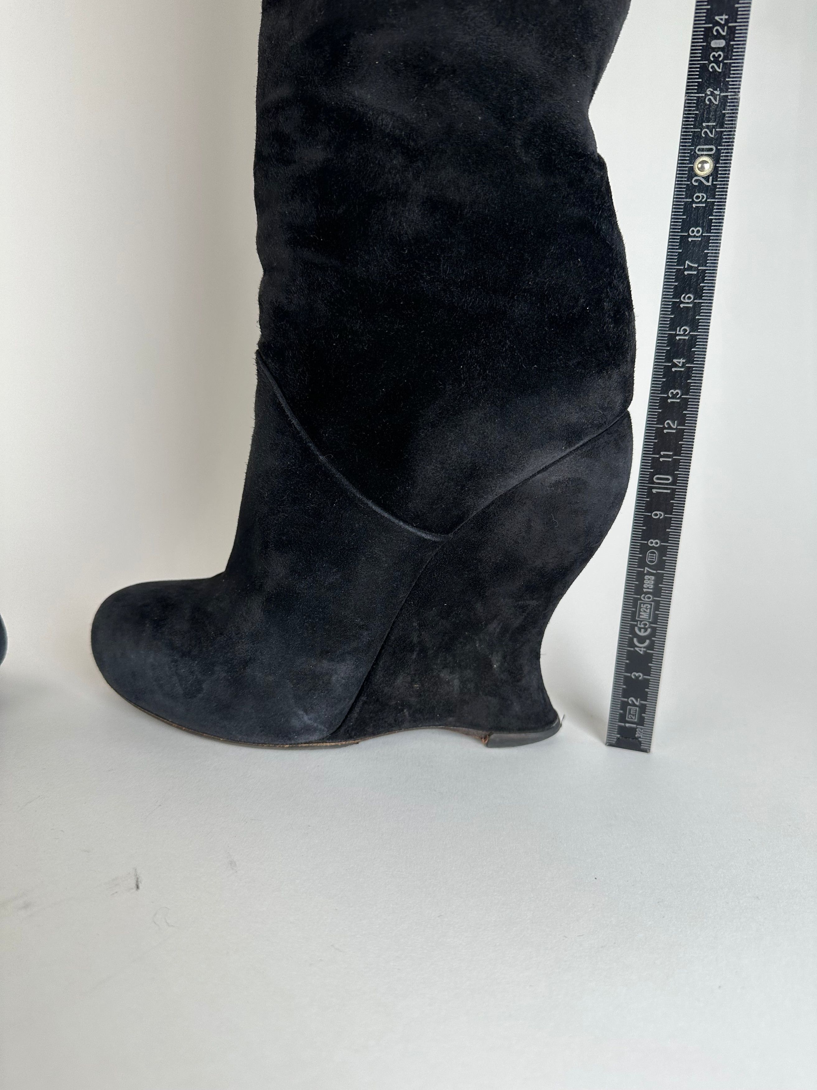 Bottega Veneta Vintage Suede Boots Black EU37,5 Size US 6.5 / IT 36.5 - 5 Thumbnail