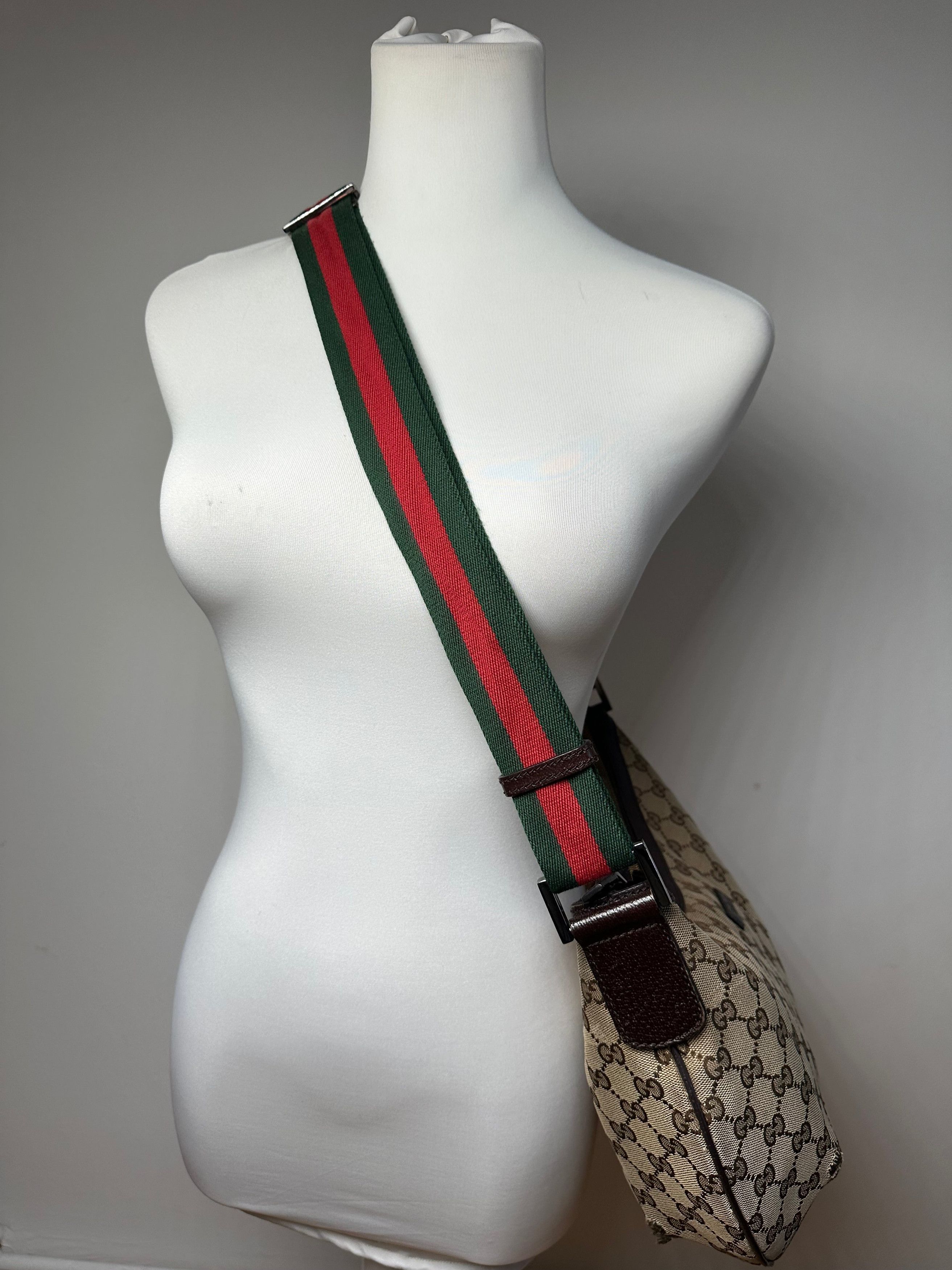 Gucci Vintage Monogram Canvas Croissant Shoulder bag Beige Brown Size ONE SIZE - 5 Thumbnail