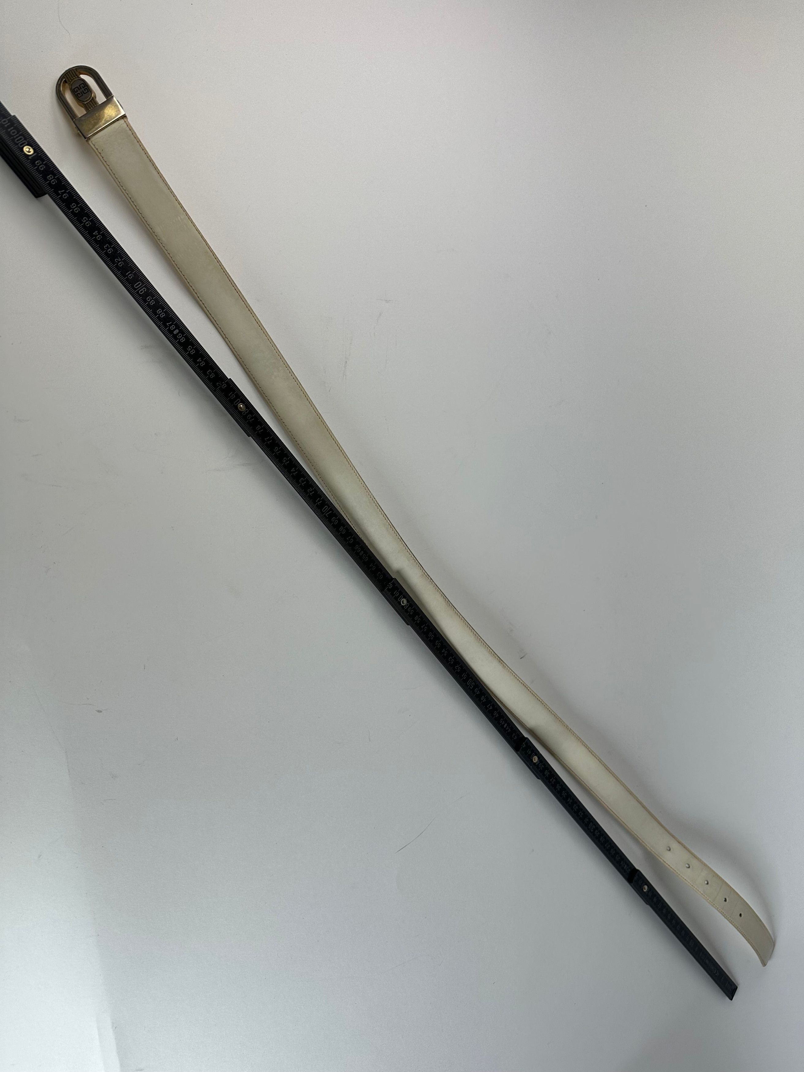 Givenchy Vintage Leather Belt White Size ONE SIZE - 8 Thumbnail