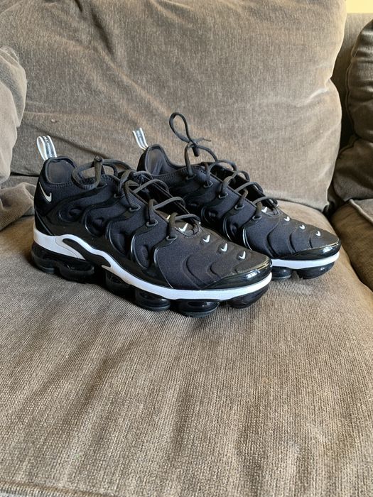 Air vapormax hot sale plus overbranding