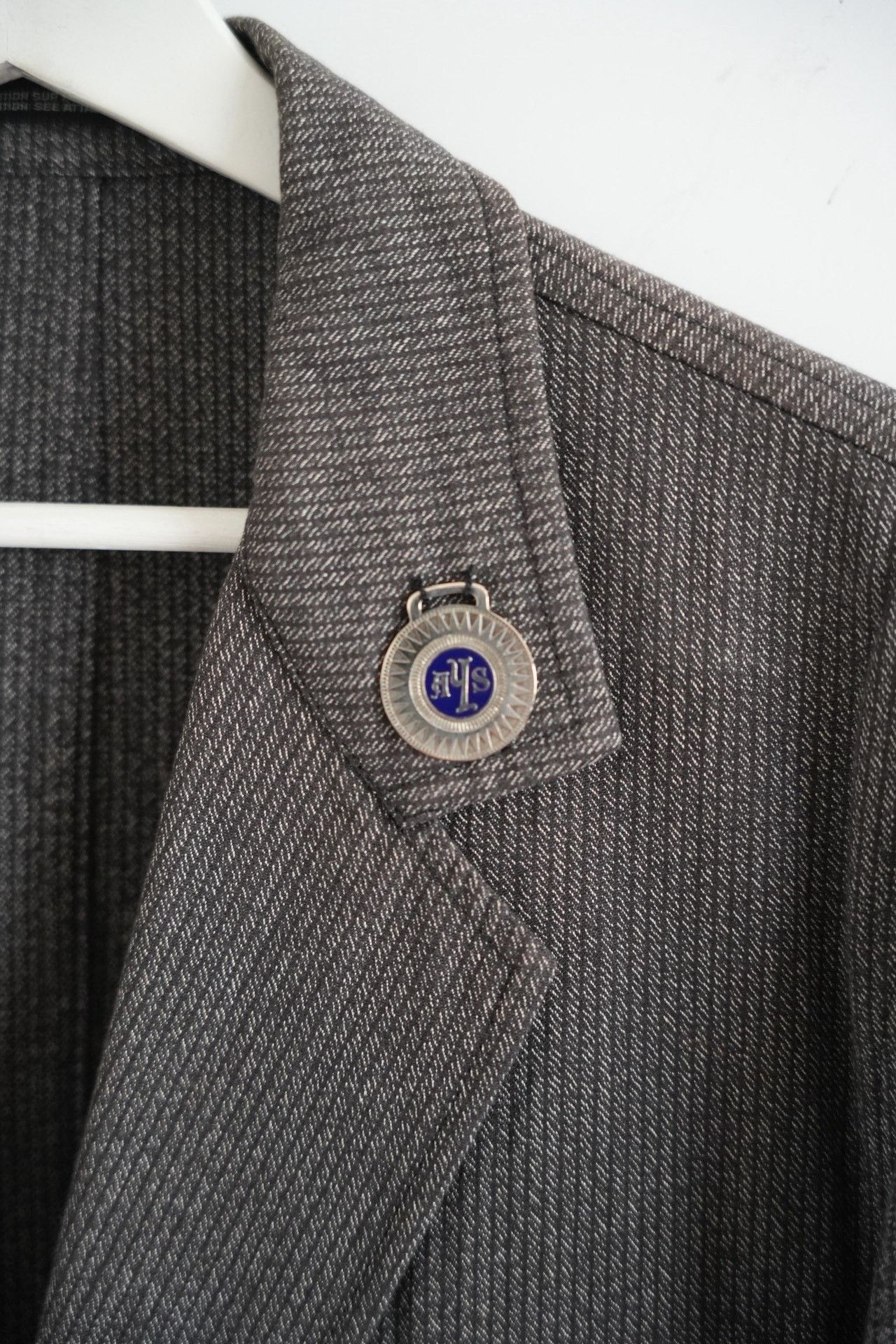 Yohji Yamamoto Yohji Yamamoto 10SS Gray Stripe Badge Suit Size US L / EU 52-54 / 3 - 4 Thumbnail