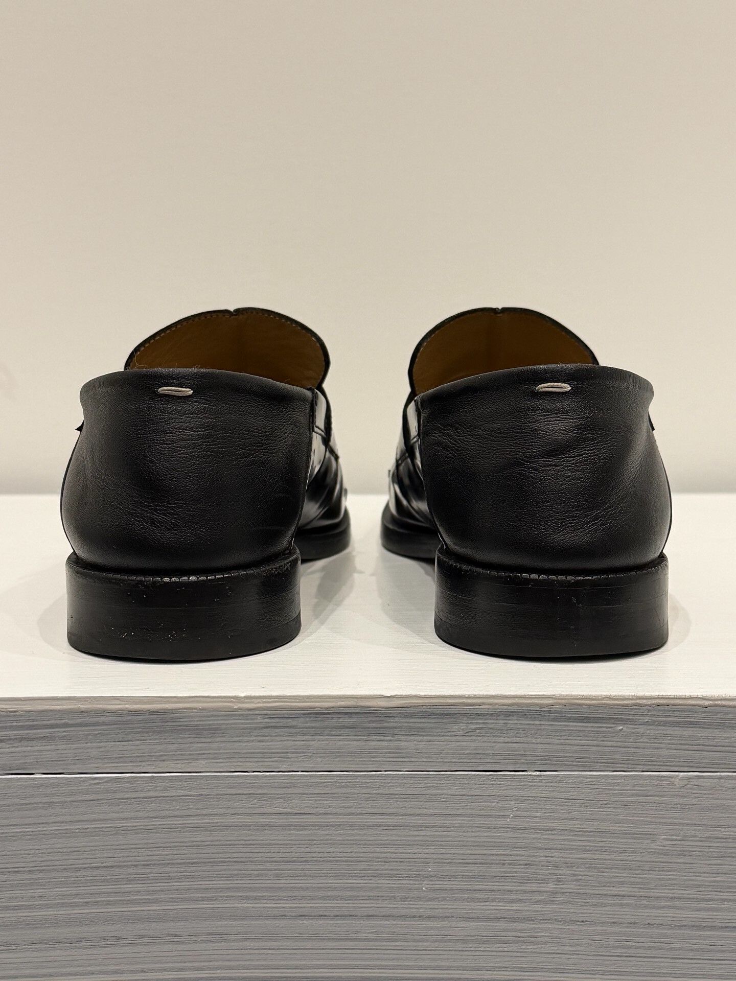 Maison Margiela Maison Margiela Tabi Leather Loafers Size US 7 / IT 37 - 6 Thumbnail
