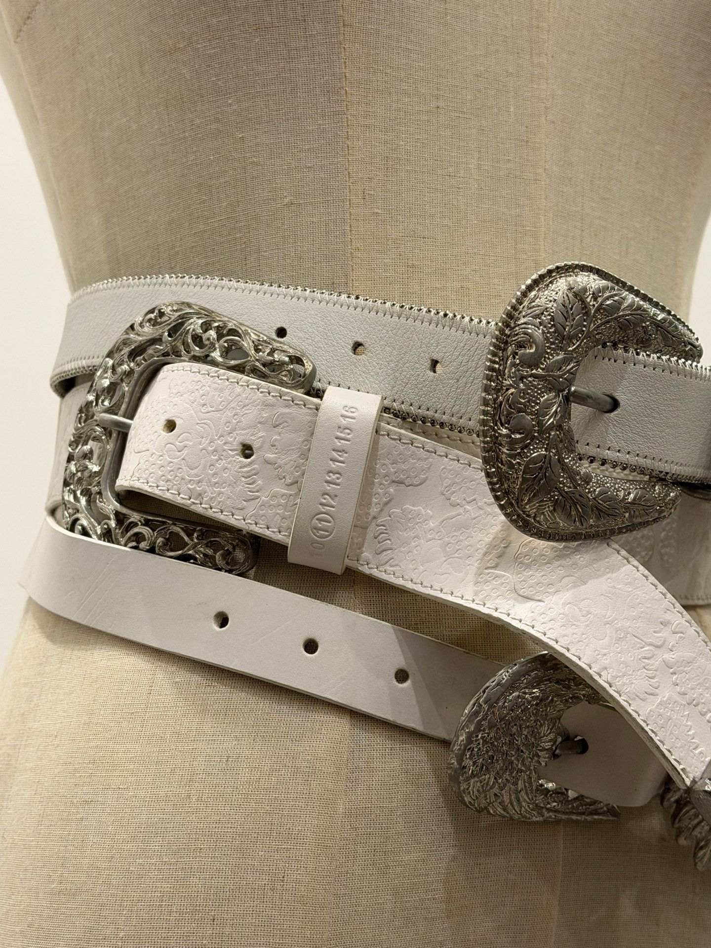 Maison Margiela Maison Margiela Eagle Carved Belt Size ONE SIZE - 4 Thumbnail