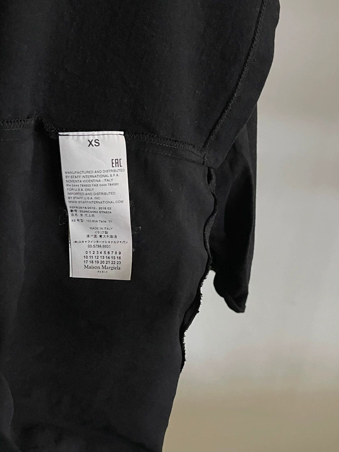Maison Margiela Maison Margiela V-neck T-shirt Skirt Size XS / US 0-2 / IT 36-38 - 8 Thumbnail