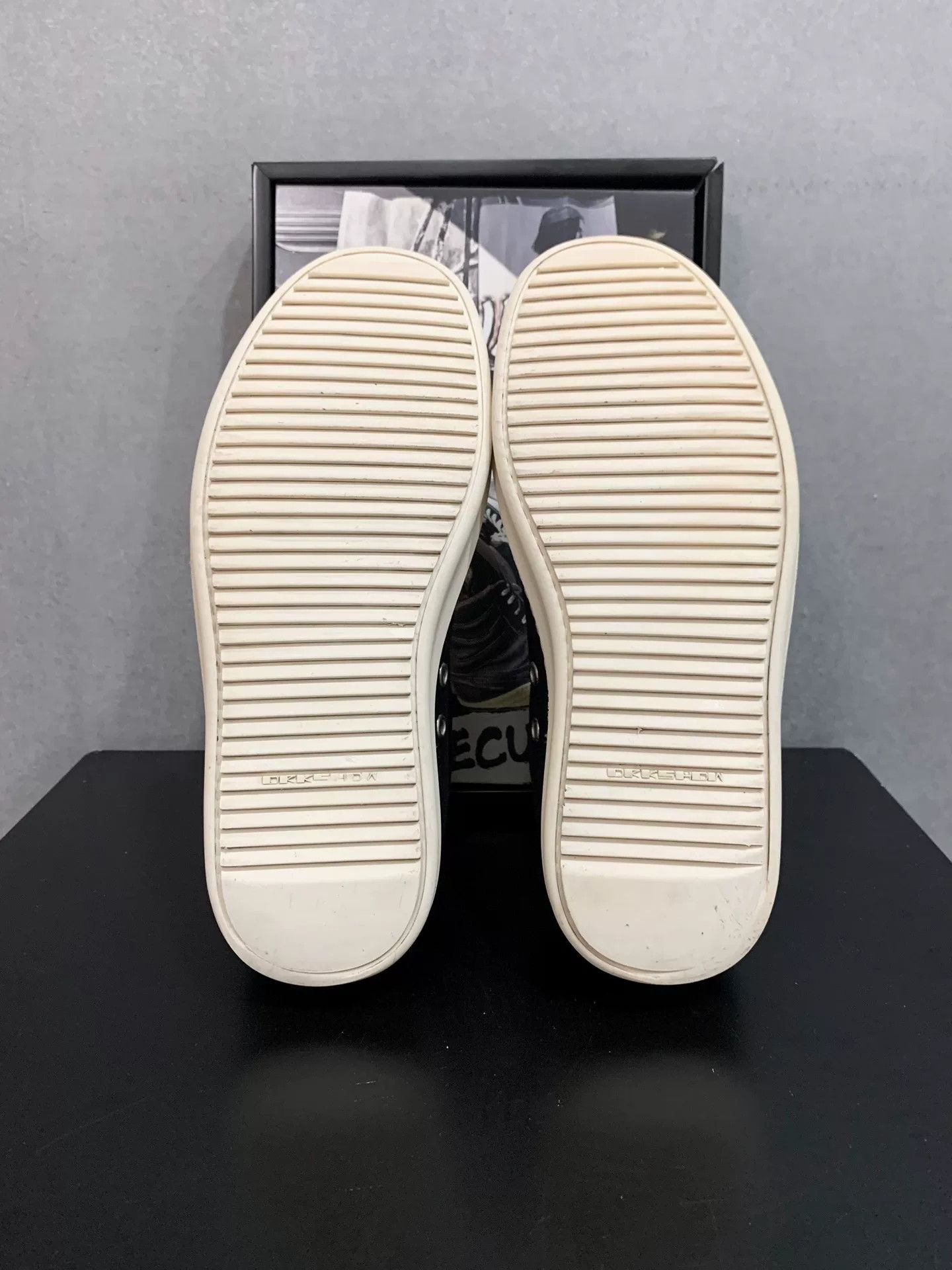 Rick Owens Drkshdw Rick Owens DRKSHDW Canvas Low-Top Sneakers Size US 5 / IT 35 - 8 Thumbnail