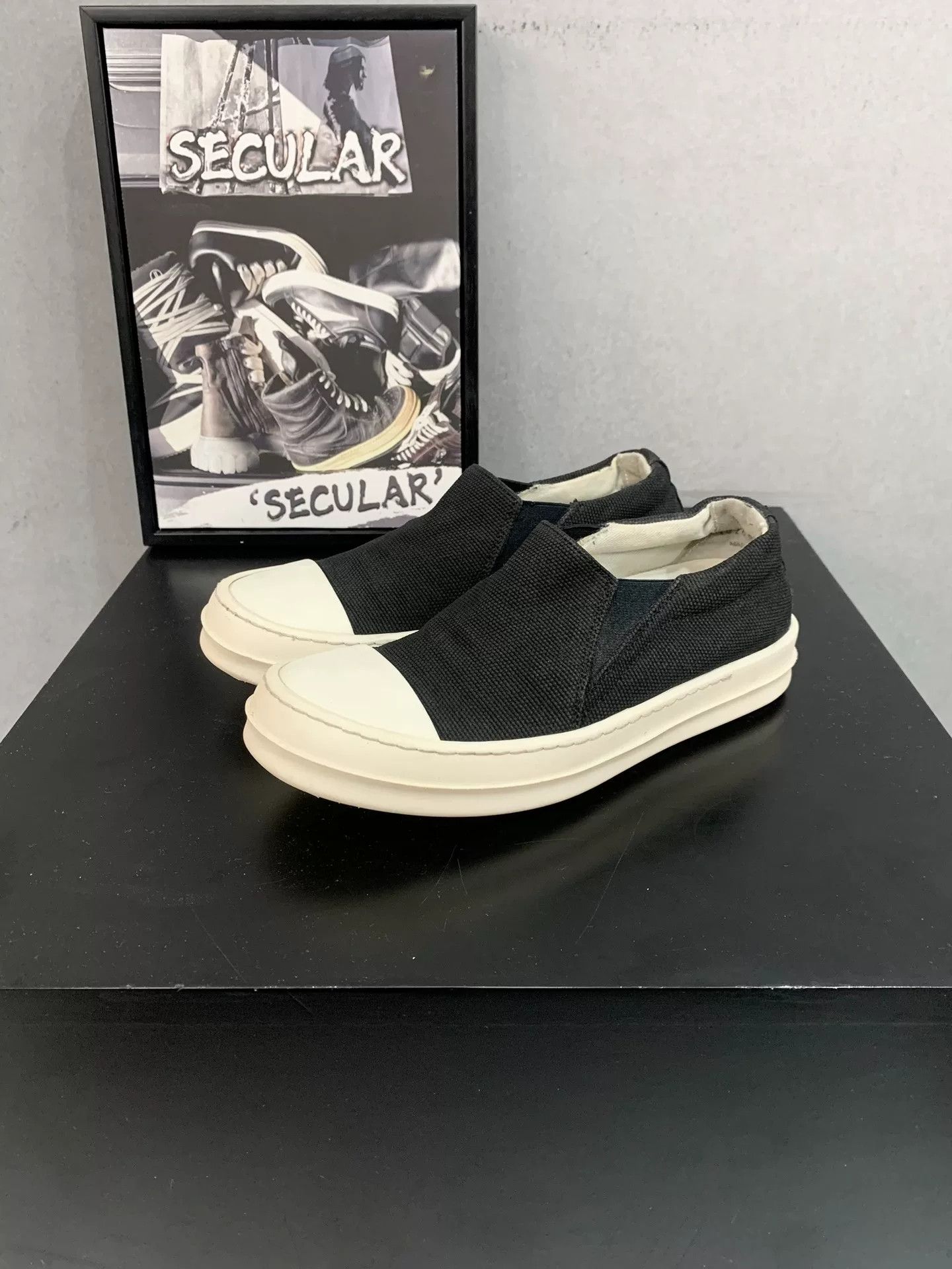 Rick Owens Drkshdw Rick Owens DRKSHDW Canvas Slip-On Sneakers Size US 5 / IT 35 - 4 Thumbnail