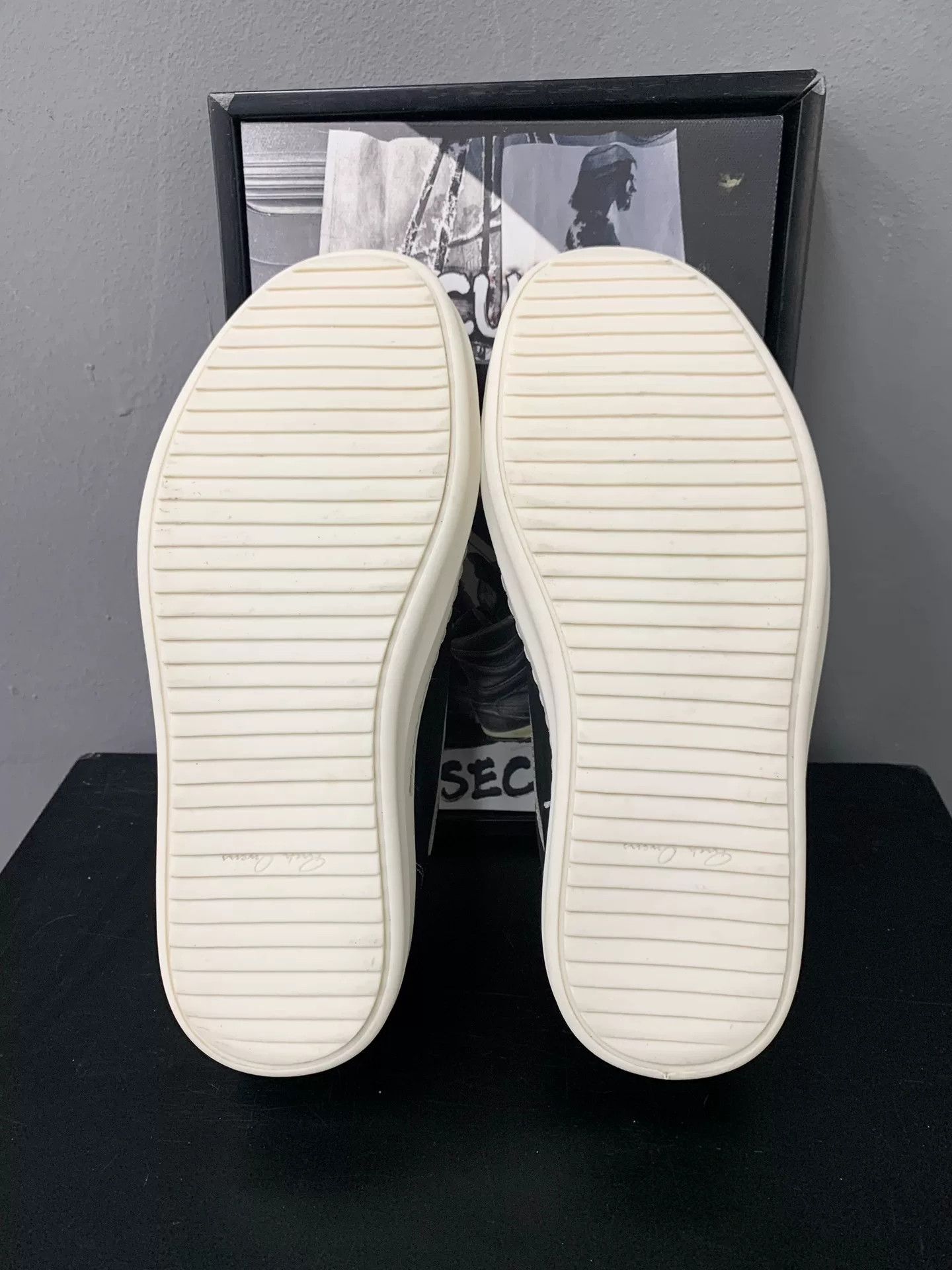 Rick Owens Rick Owens 24SS Main Line Low-Top Sneakers Size US 6 / IT 36 - 8 Thumbnail
