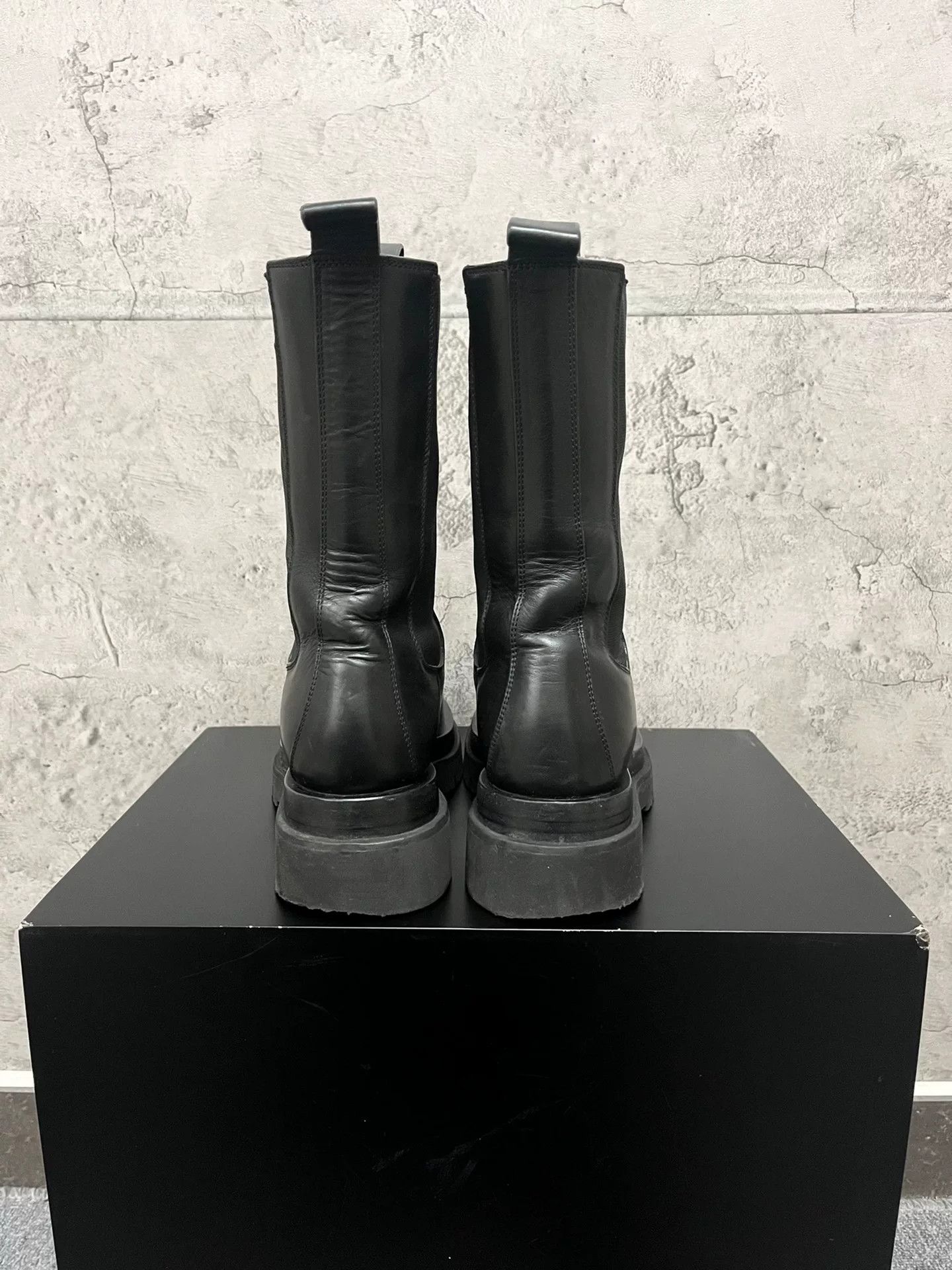 Bottega Veneta Bottega Veneta Lug Sole Chelsea Boots Size US 7 / IT 37 - 6 Thumbnail