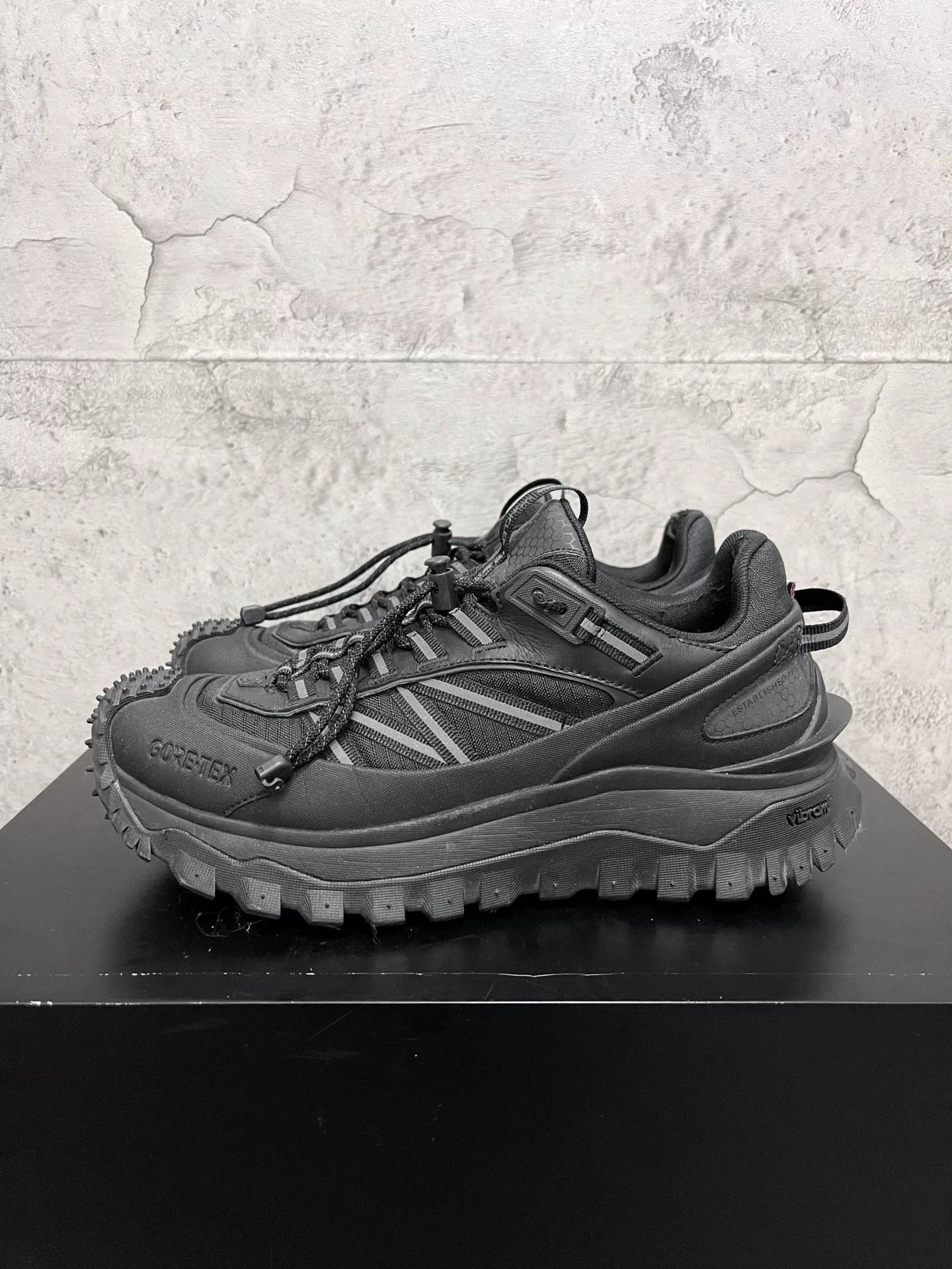 Moncler Moncler Trailgrip GTX Sneakers Size US 8 / EU 41 - 2 Thumbnail