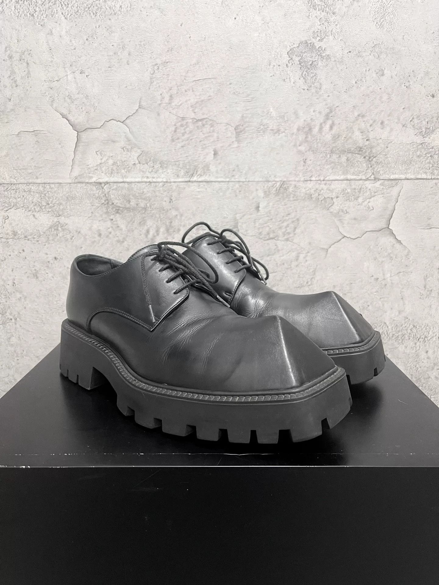 Balenciaga Balenciaga Men's Black Leather Derby Boots 41 Size US 8 / EU 41 - 2 Thumbnail