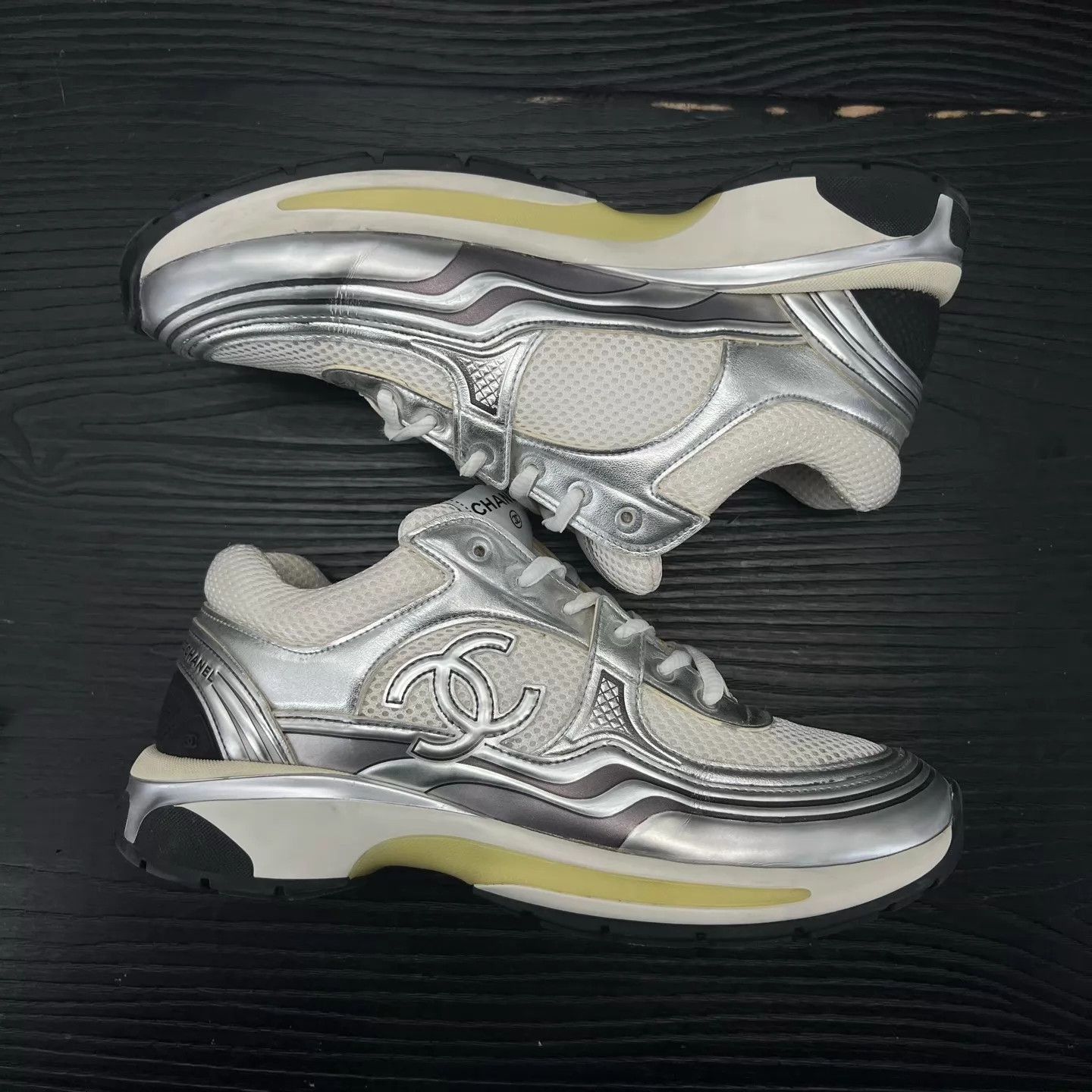 Chanel Silver Low-Top Sneakers Size 8 Size US 8 / EU 41 - 3 Thumbnail