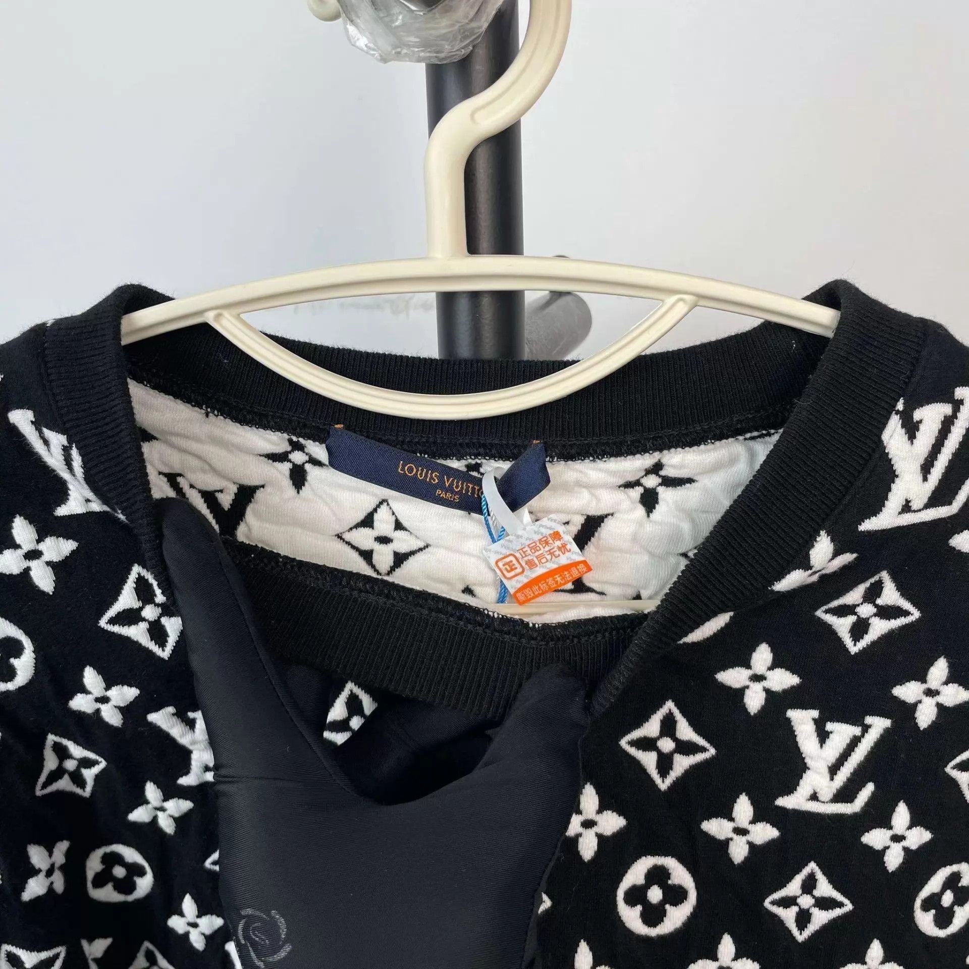 Louis Vuitton Black Patterned Long Sleeve Sweatshirt XS Size US XS / EU 42 / 0 - 8 Thumbnail