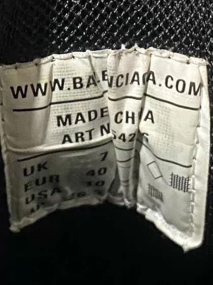 Balenciaga Black Chunky Low-Top Sneakers Size 7 Size US 7 / EU 40 - 7 Thumbnail