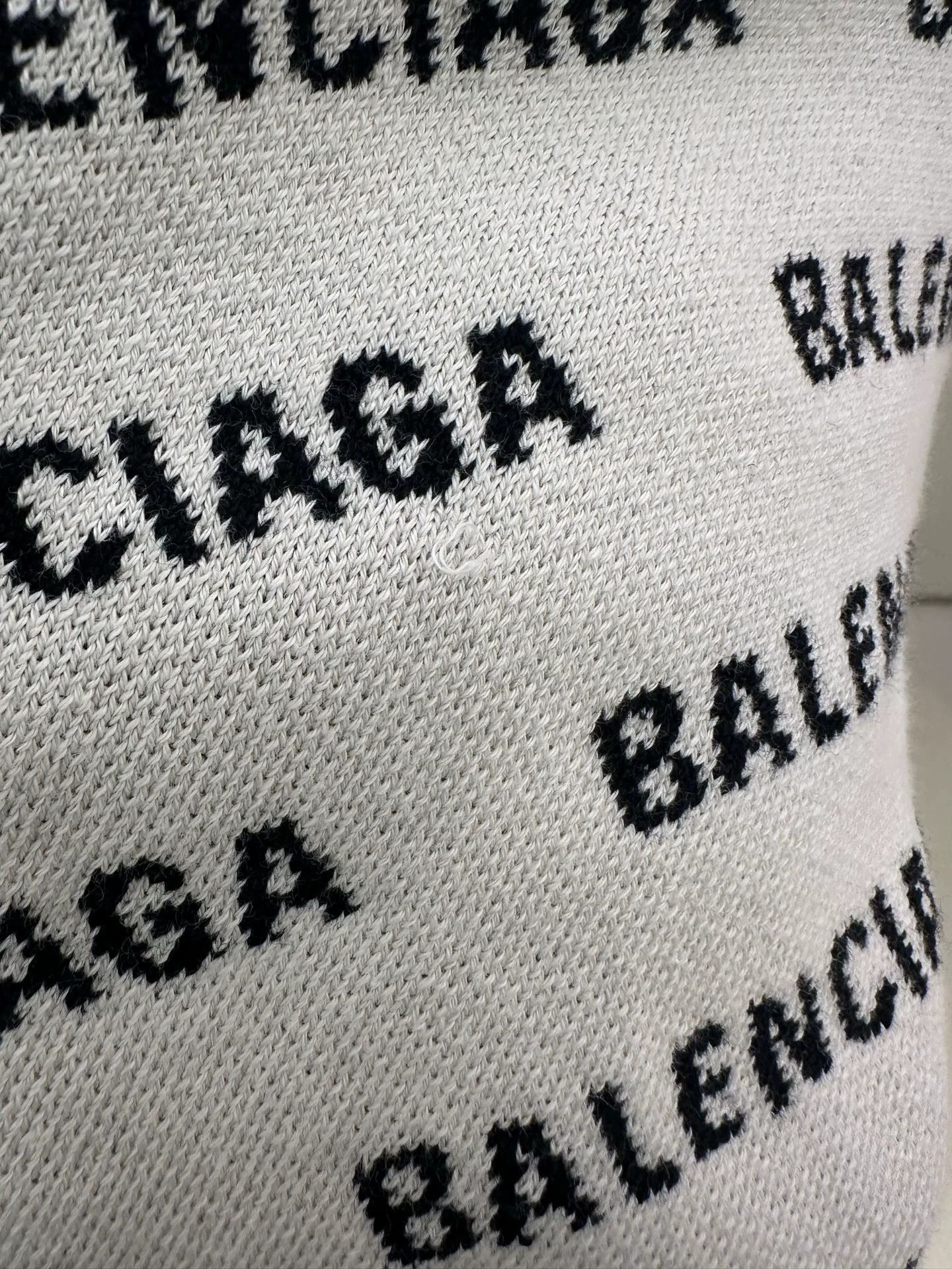 Balenciaga White Sleeveless Printed Top Size M Size US M / EU 48-50 / 2 - 6 Thumbnail