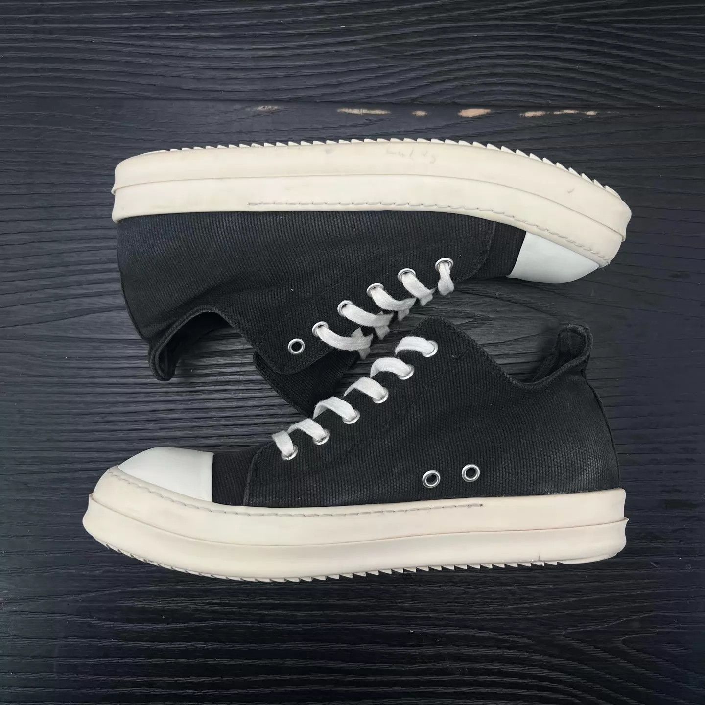 Converse Multi Color High Top Sneakers Size 8 Size US 8 / EU 41 - 2 Thumbnail