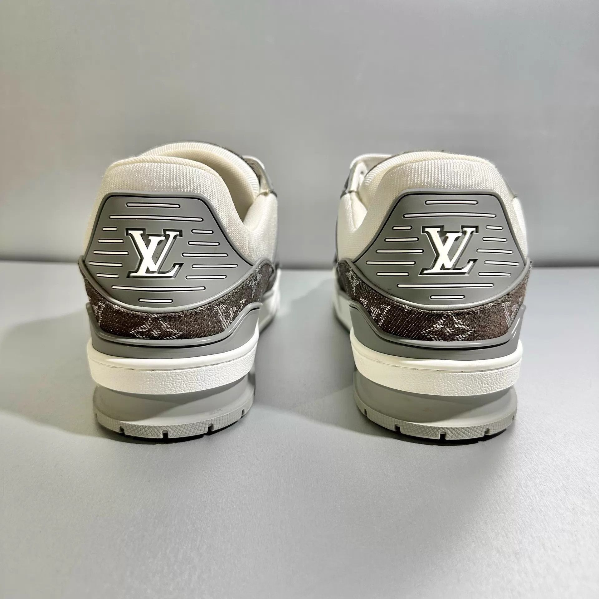 Louis Vuitton Multi Color Low Top Sneakers Size 9.5 Size US 9.5 / EU 42-43 - 5 Thumbnail