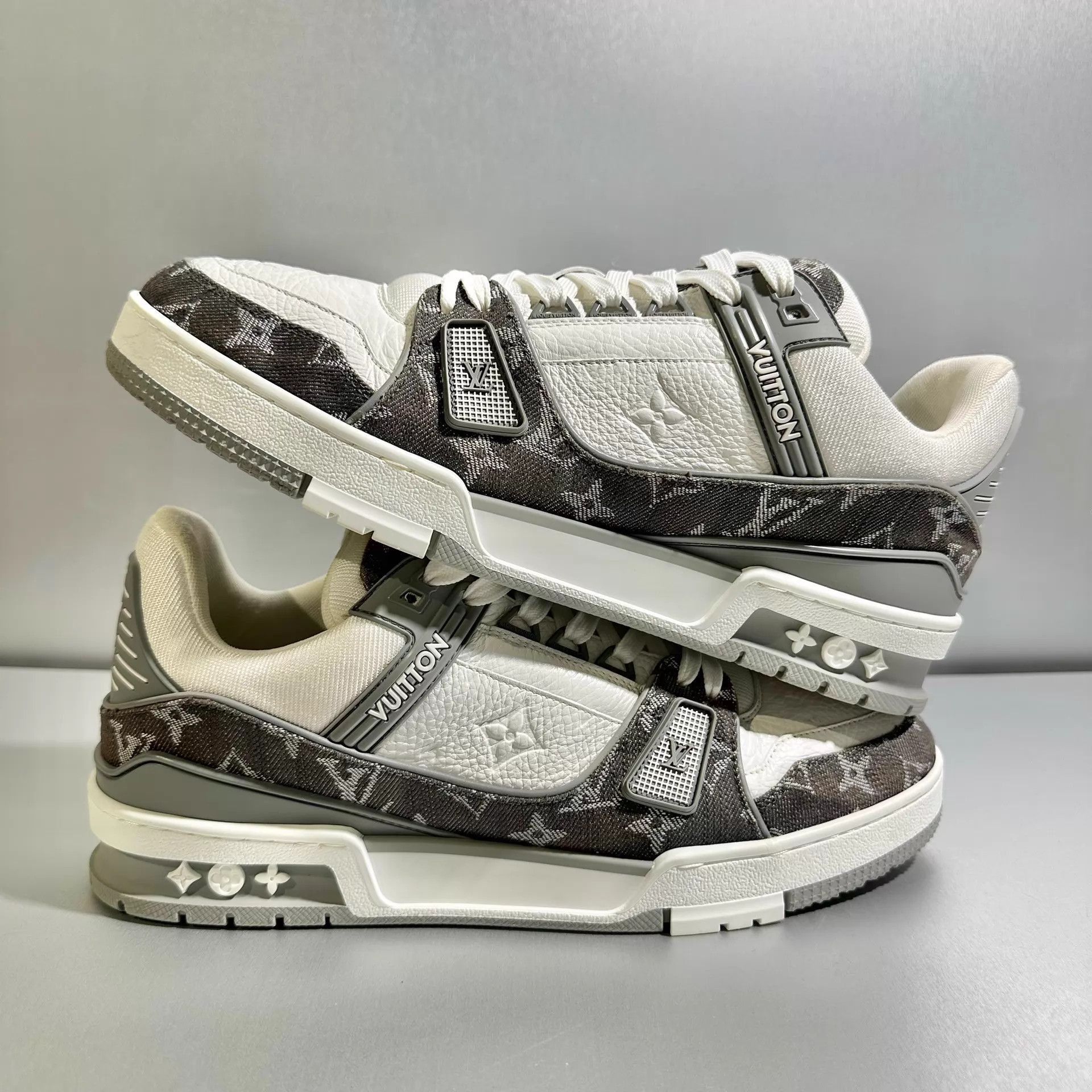 Louis Vuitton Multi Color Low Top Sneakers Size 9.5 Size US 9.5 / EU 42-43 - 3 Thumbnail