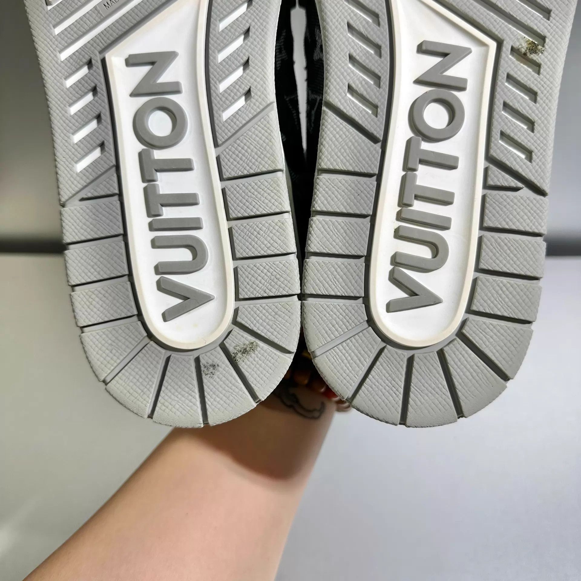 Louis Vuitton Multi Color Low Top Sneakers Size 9.5 Size US 9.5 / EU 42-43 - 8 Thumbnail