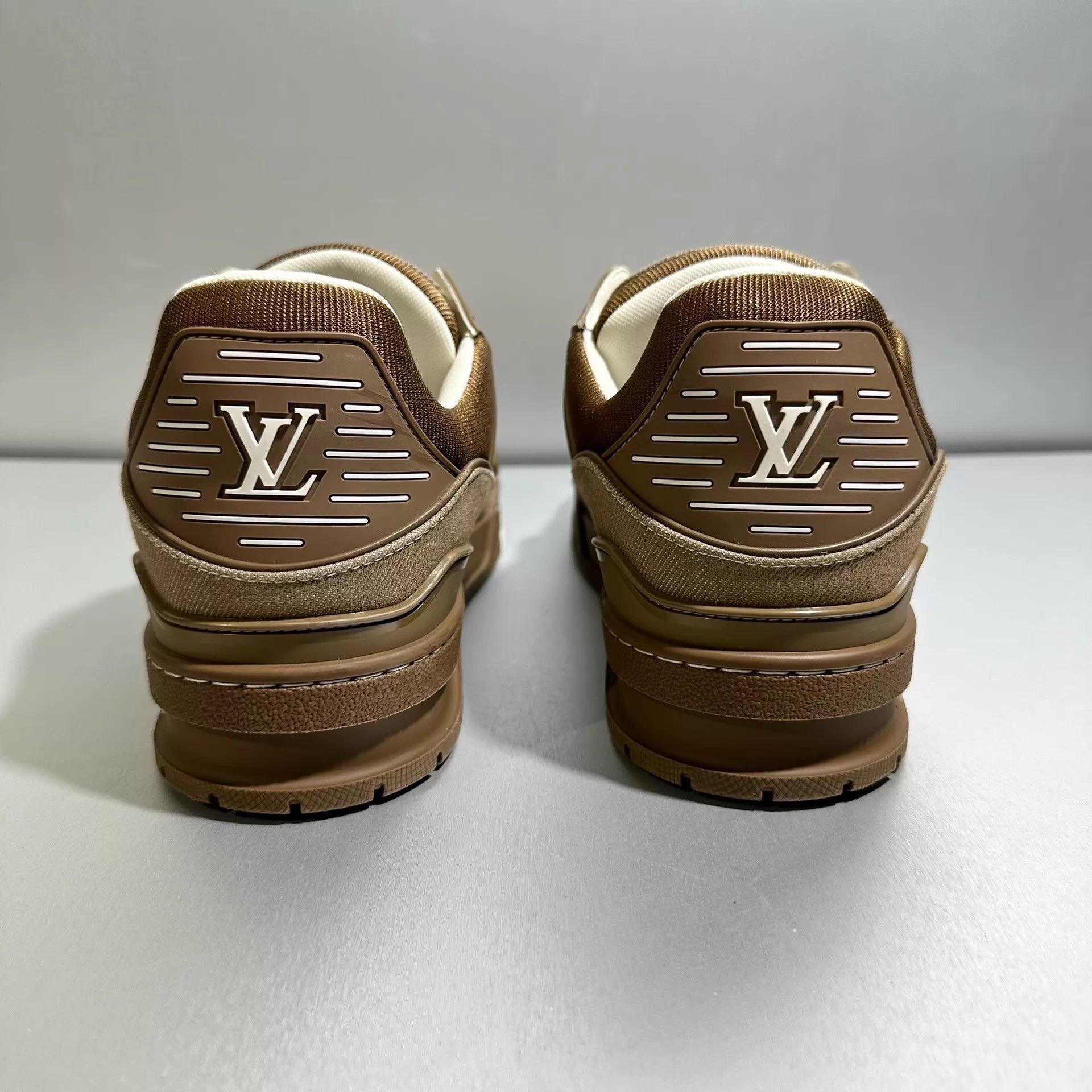 Louis Vuitton Brown Lowtop Sneakers Size 8 Size US 8 / EU 41 - 5 Thumbnail
