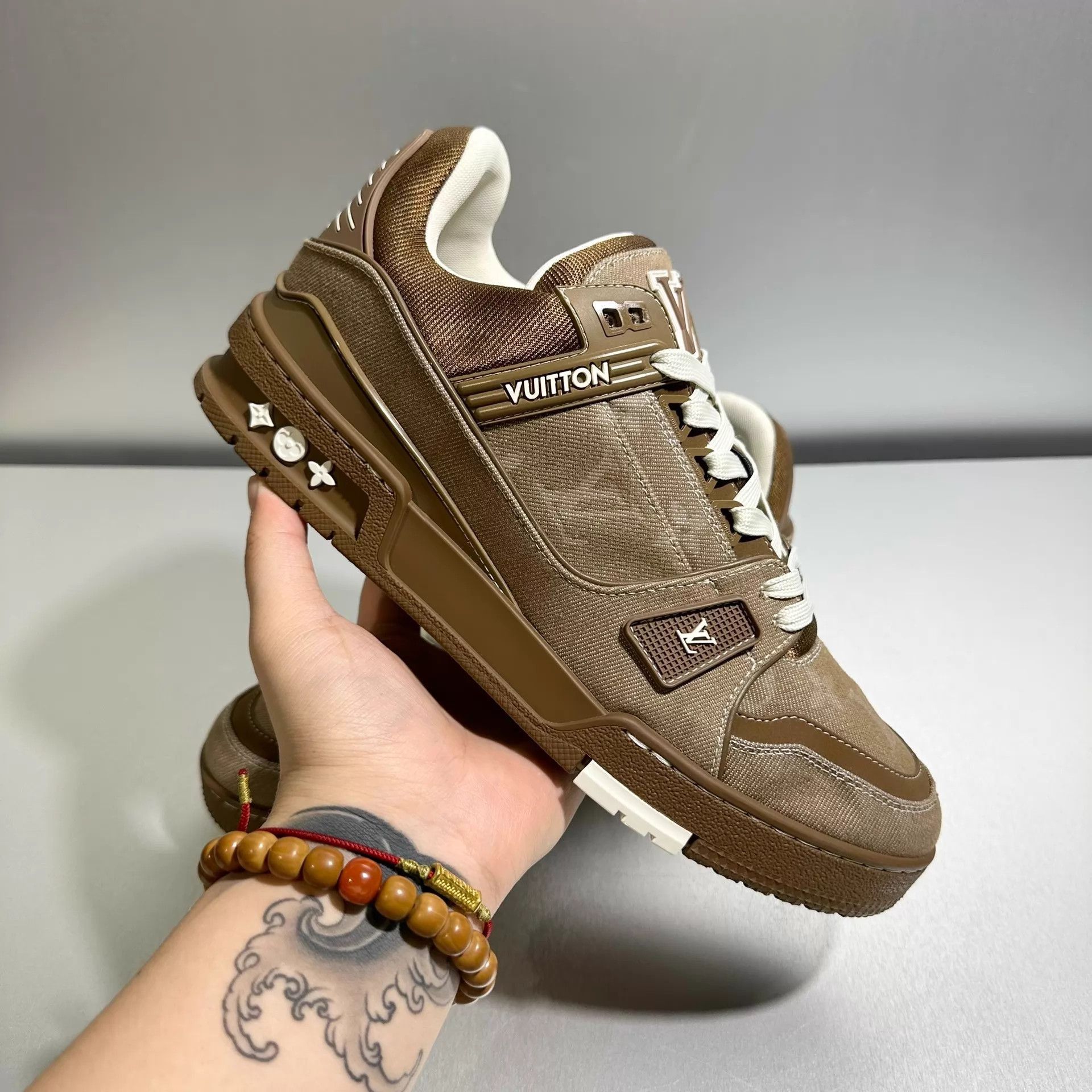 Louis Vuitton Brown Lowtop Sneakers Size 8 Size US 8 / EU 41 - 9 Thumbnail