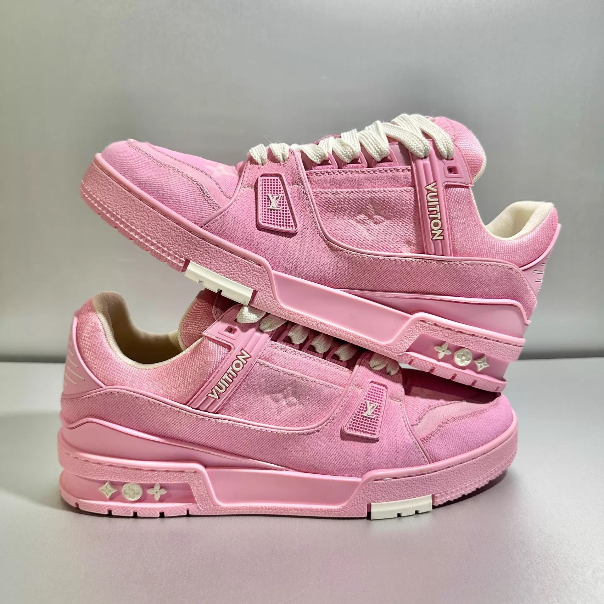 Louis Vuitton Pink Low-Top Sneakers Size 7 Size US 7 / EU 40 - 3 Thumbnail