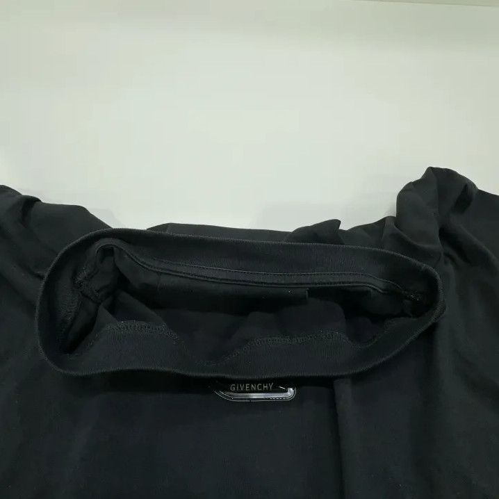 Givenchy Givenchy SS23 Men's Solid Round Neck Short-Sleeve T-Shirt Size US XXL / EU 58 / 5 - 7 Thumbnail