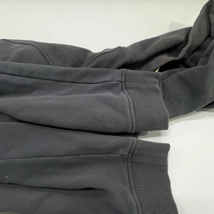 Givenchy Givenchy Gold Triangle Print Casual Hoodie Size US L / EU 52-54 / 3 - 19 Thumbnail