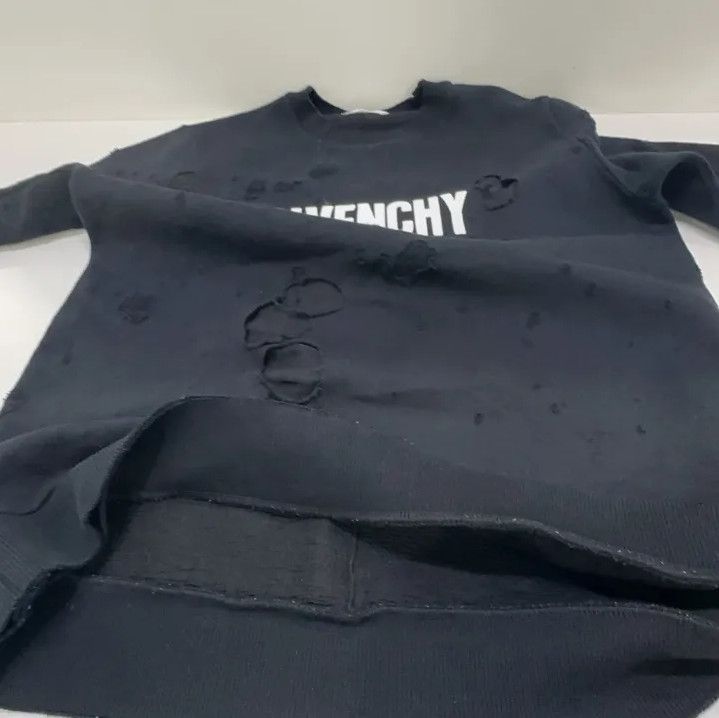 Givenchy Givenchy Paris Letter Print Hole Design Sweatshirt Size US S / EU 44-46 / 1 - 7 Thumbnail