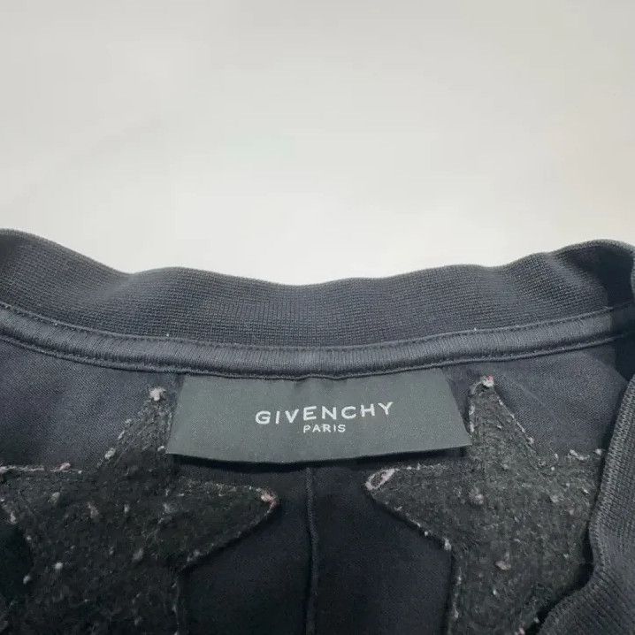 Givenchy Givenchy Men's Star Decor Short-Sleeve T-Shirt Size US M / EU 48-50 / 2 - 4 Thumbnail