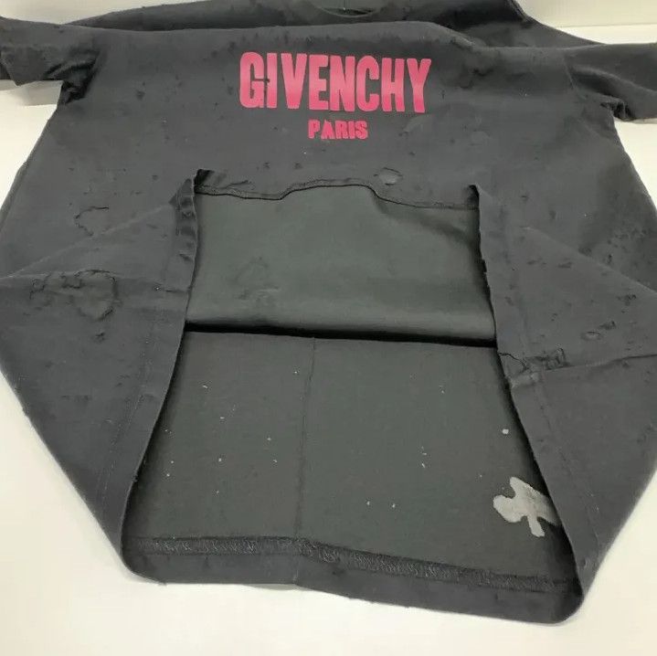 Givenchy Givenchy Hole Letter Print Unisex Short-Sleeve T-Shirt Size US XXS / EU 40 - 10 Thumbnail