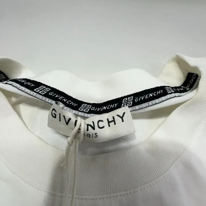 Givenchy Givenchy Distressed Logo Oversized Short-Sleeve T-Shirt Size US L / EU 52-54 / 3 - 6 Thumbnail