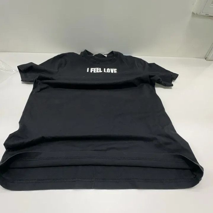 Givenchy Givenchy I FEEL LOVE Print Round Neck T-Shirt Size US S / EU 44-46 / 1 - 6 Thumbnail