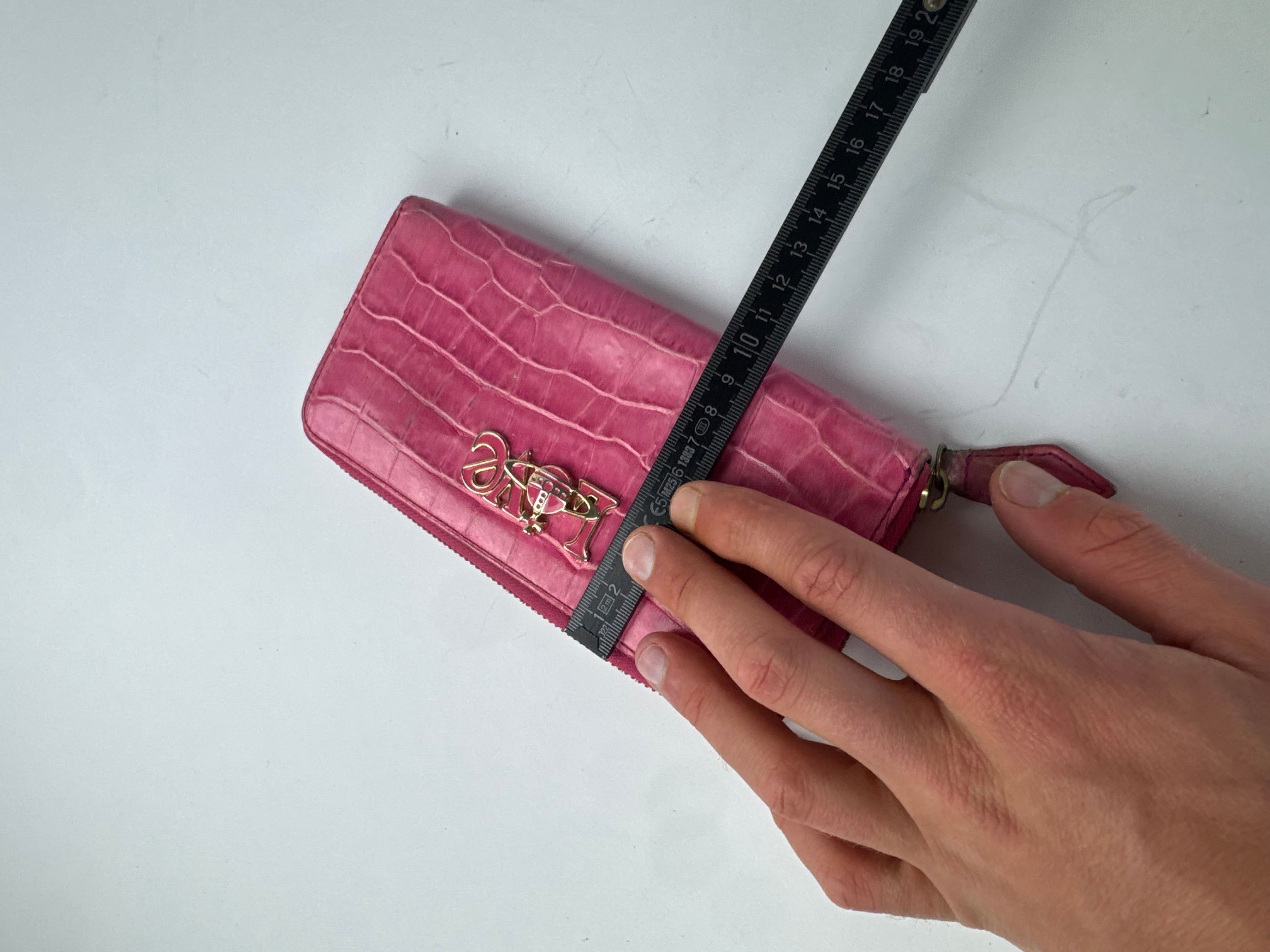 Vivienne Westwood Vintage Leather Zippy Crocodile Emblossed Leather Wallet Pin Size ONE SIZE - 9 Thumbnail
