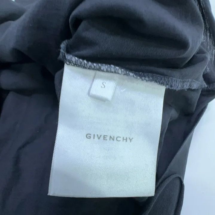 Givenchy Givenchy SS23 Logo Print Tear Detail Short Sleeve T-shirt Size US S / EU 44-46 / 1 - 4 Thumbnail
