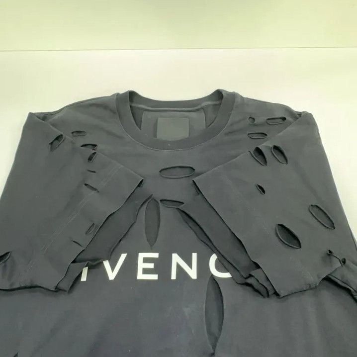Givenchy Givenchy SS23 Logo Print Tear Detail Short Sleeve T-shirt Size US S / EU 44-46 / 1 - 8 Thumbnail