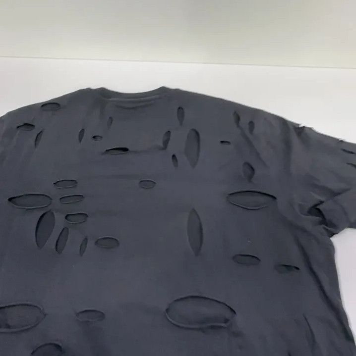 Givenchy Givenchy SS23 Logo Print Tear Detail Short Sleeve T-shirt Size US S / EU 44-46 / 1 - 13 Thumbnail