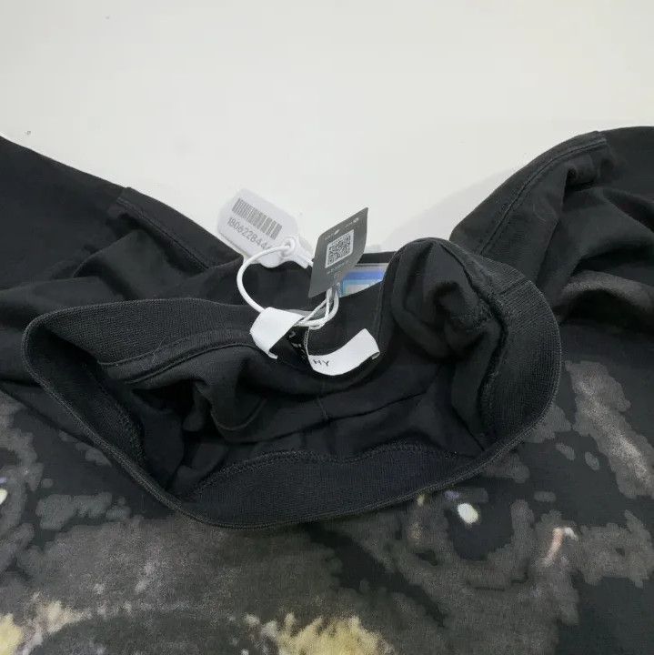 Givenchy Givenchy Graphic Print Short Sleeve T-Shirt Size US M / EU 48-50 / 2 - 7 Thumbnail