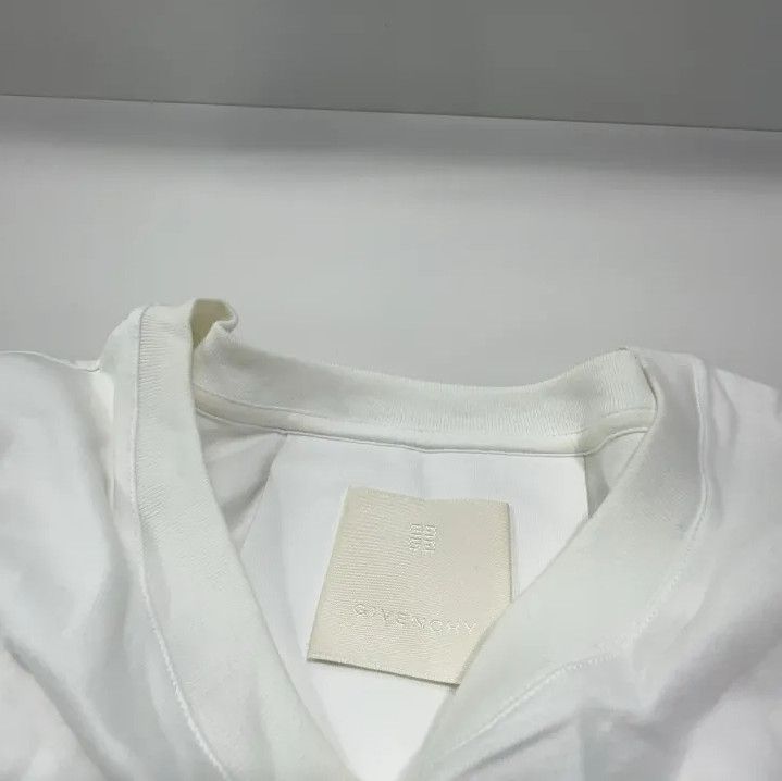 Givenchy Givenchy SS23 Logo Print Distressed Short Sleeve T-Shirt Size US L / EU 52-54 / 3 - 4 Thumbnail