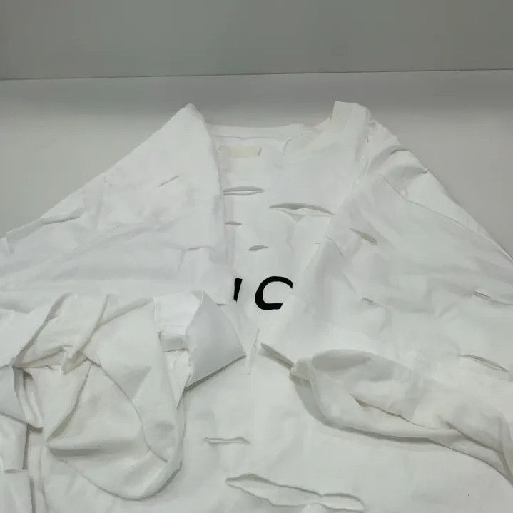 Givenchy Givenchy SS23 Logo Print Distressed Short Sleeve T-Shirt Size US L / EU 52-54 / 3 - 12 Thumbnail