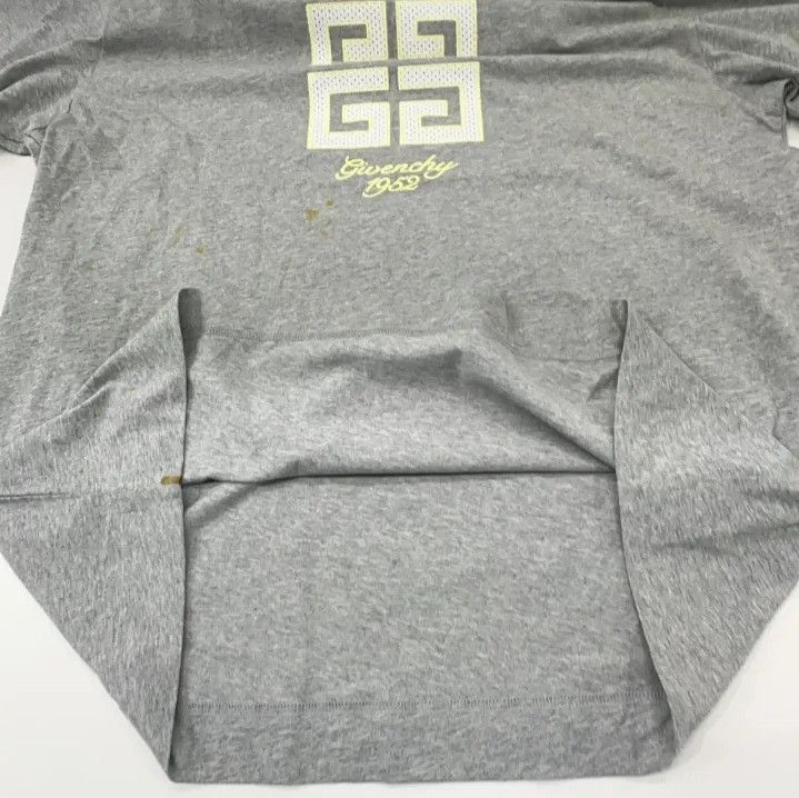 Givenchy Givenchy Logo Print Crew Neck Short Sleeve T-Shirt Size US S / EU 44-46 / 1 - 6 Thumbnail